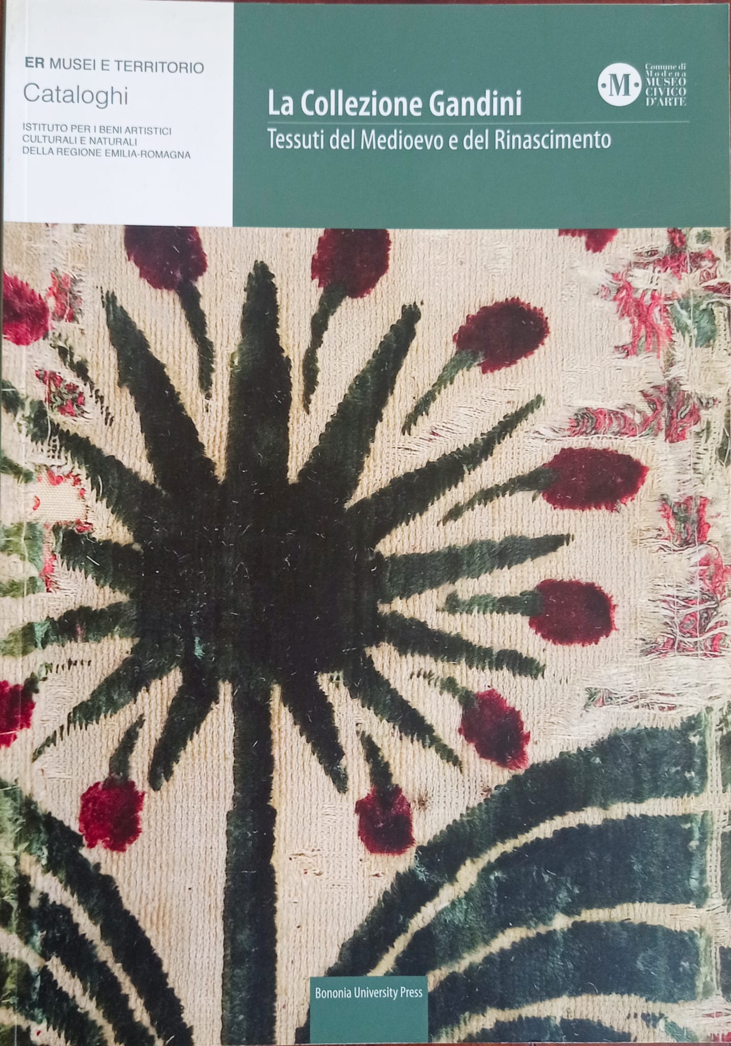 La Collezione Gandini. Tessuti del Medioevo e del Rinascimento La Collezione Gandini. Tessuti del Medioevo e del Rinascimento