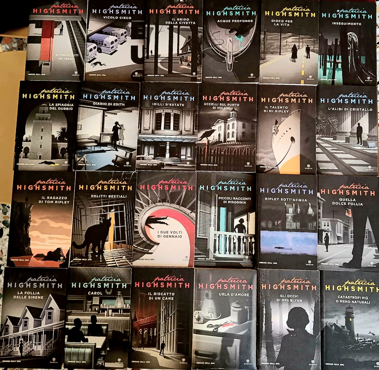 Lotto 25 volumi di Patricia Highsmith, Corriere della Sera 2012 Lotto 25 volumi di Patricia Highsmith, Corriere della Sera 2012 - immagine 2